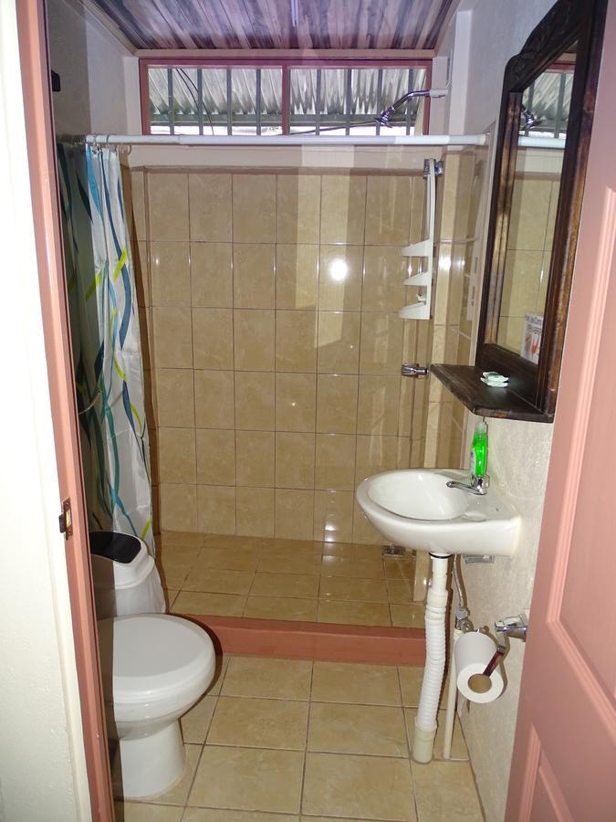 Hostel Osa Tucan Drake Drakes Bay Екстериор снимка