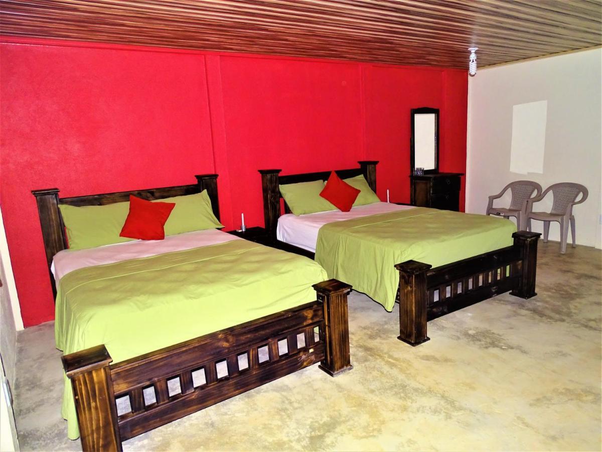 Hostel Osa Tucan Drake Drakes Bay Екстериор снимка